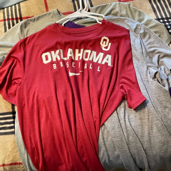 Numerous Nike baseball shirts MLB/College - Picture 6 of 7